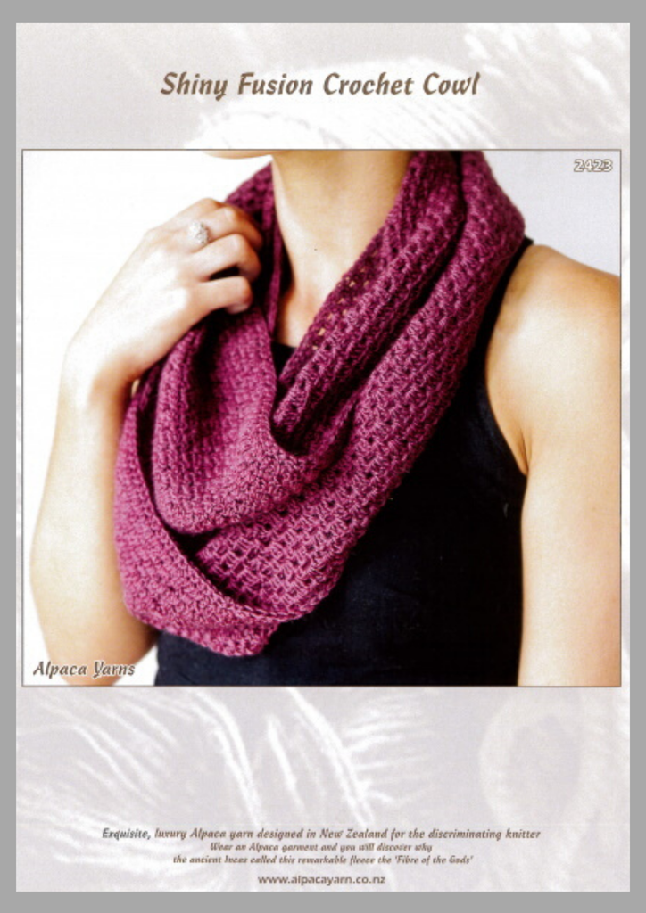 2423 Shiny Fusion Crochet Cowl (e-pattern)