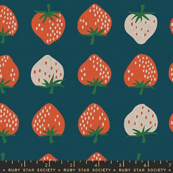 Strawberry Friends | Strawberries on Navy | RS3043 15L
